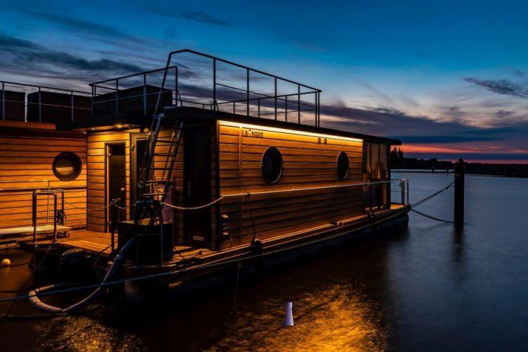Hausboot Fjord Polaris Mit Biosauna In บาร์ท ภายนอก รูปภาพ